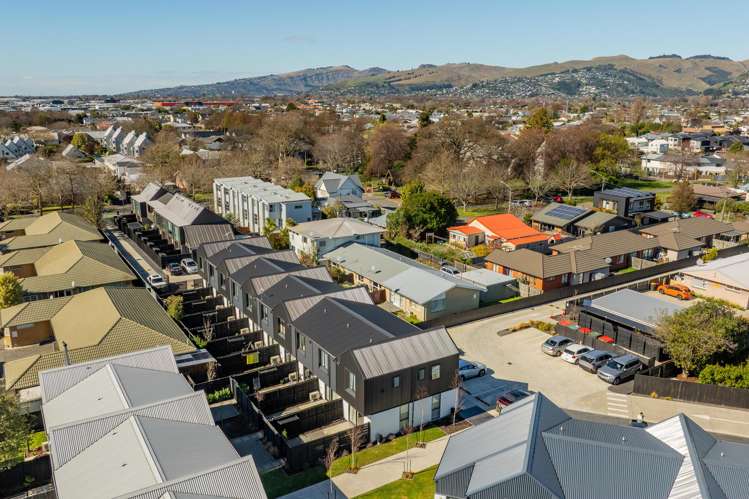 10/9 Grove Road Addington_23