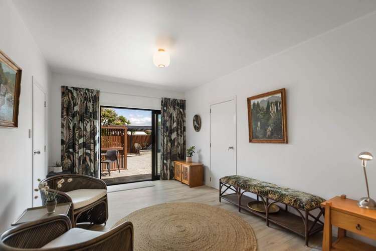 25 Pohutukawa Drive Athenree_17