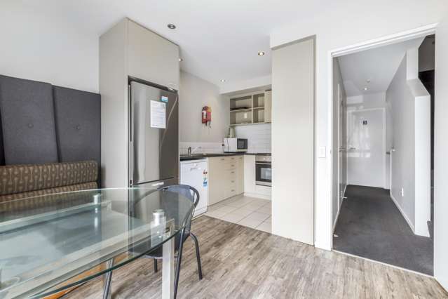 18/31 Poulson Street Addington_2