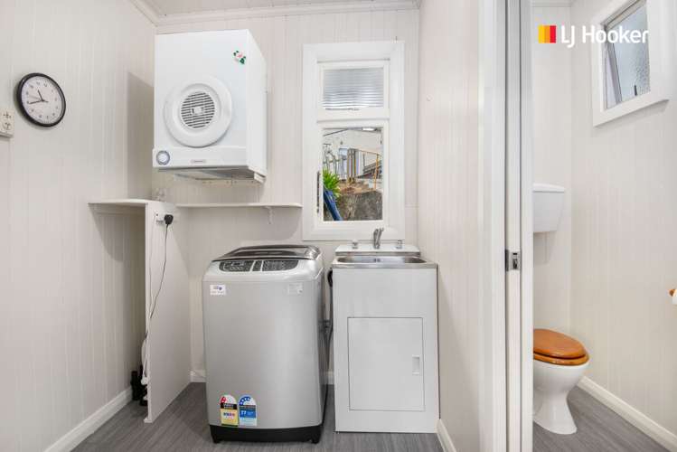 6 Sidey Street Calton Hill_11