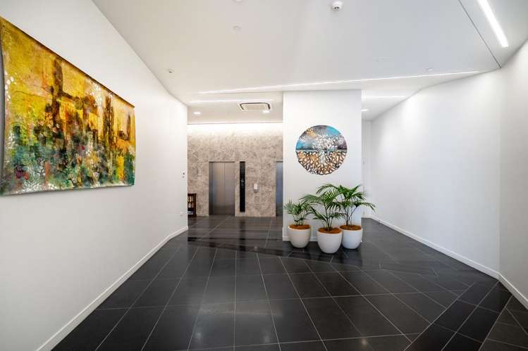 117/223A Green Lane West Epsom_14