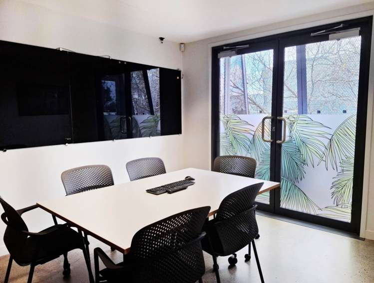 6 Basque Road Eden Terrace_4