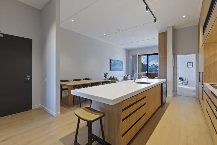 24/2 McKinlay Lane Jacks Point_13