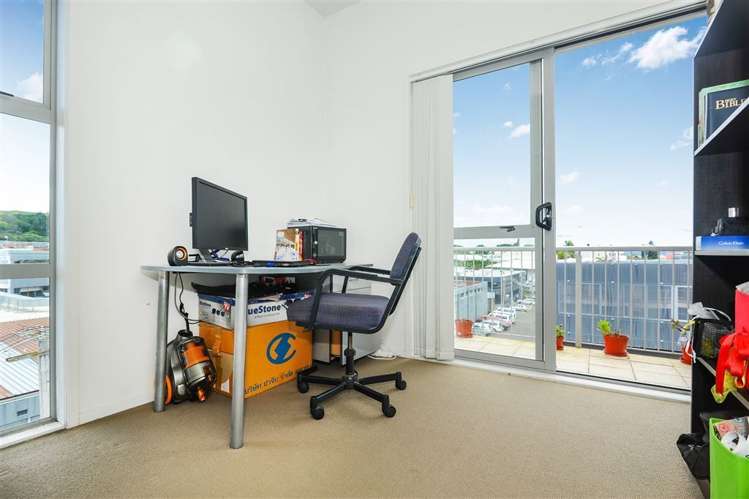 306/10 Flower Street Eden Terrace_8