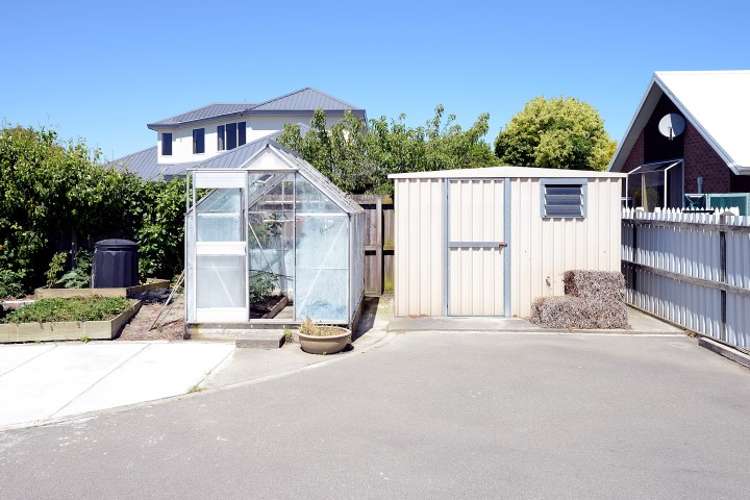 5 Falcon Drive Allenton_16