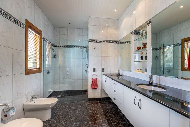 437 Rocks Road Britannia Heights_12