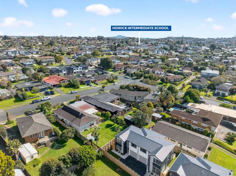 7d Maroubra Place Botany Downs_23
