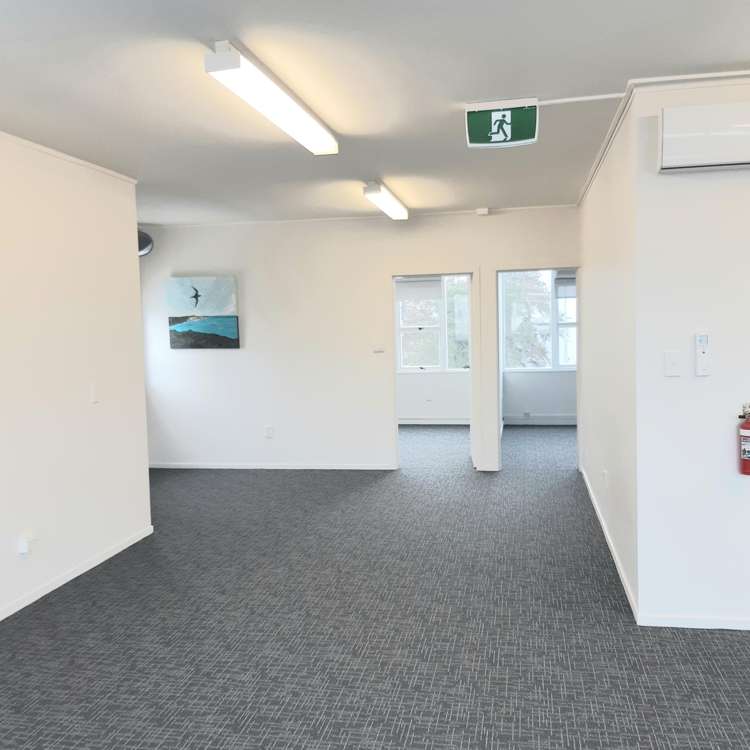 Level 1/424 Lake Road_0