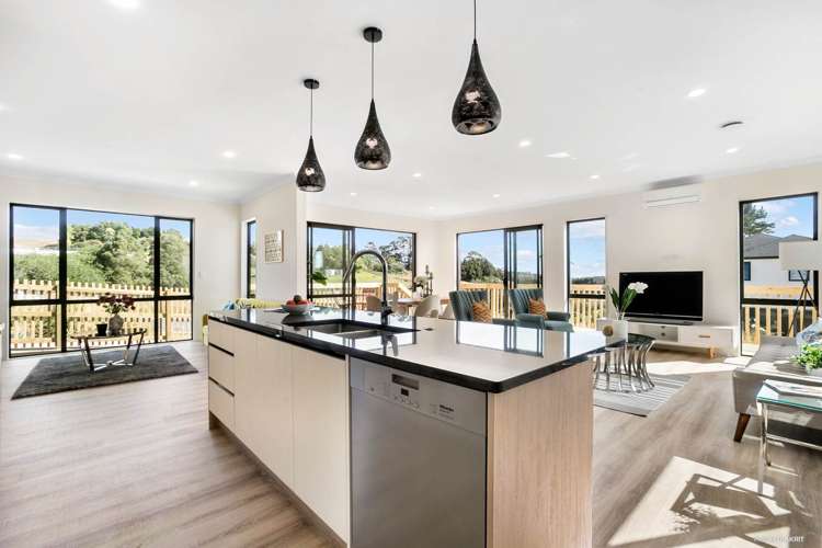 40 Matahae Drive Flat Bush_2