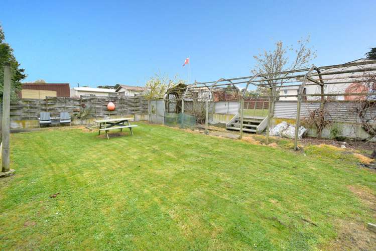 17 Connor Place Taieri Mouth_16