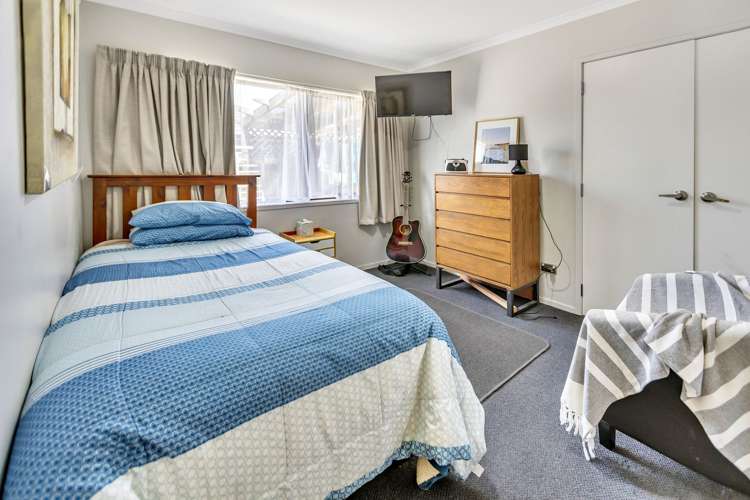 4 Kipling Crescent Owhata_12