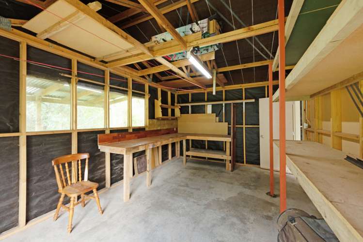 60 South Makara Road Makara_27