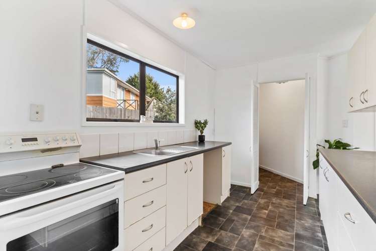 106 Solar Road Glen Eden_5
