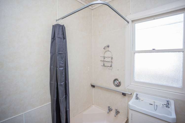 6 Maki Street Kaiti_11