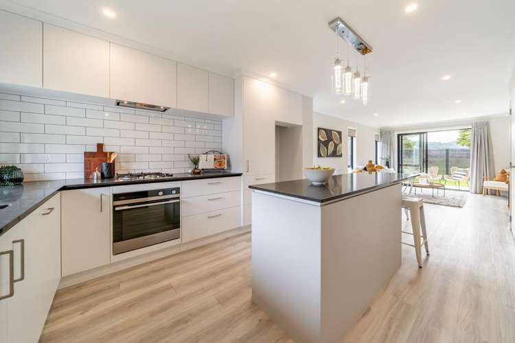 84 Mawai Hakona Drive Wallaceville_14