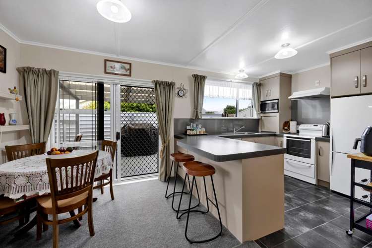 240 Egmont Street Patea_15