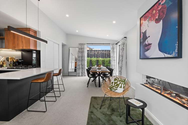 49 Earp Crescent Chartwell_1