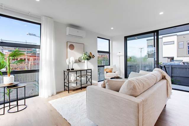 2/129 Richardson Road Mount Albert_1