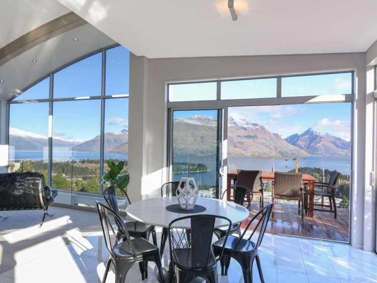 31 Belfast Terrace Queenstown_6