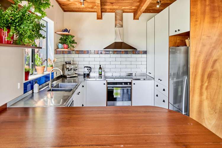 82 Paremata Road Paremata_5