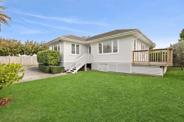 1950s Gem with Great Bones & Location