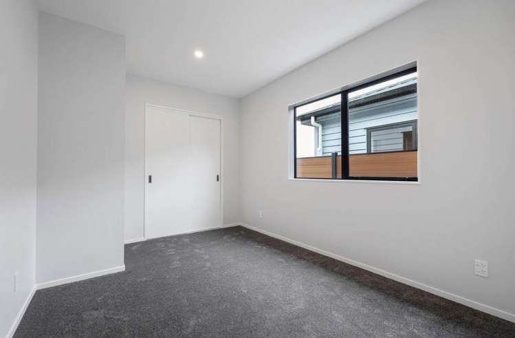 18 Furlough Road Papakura_11