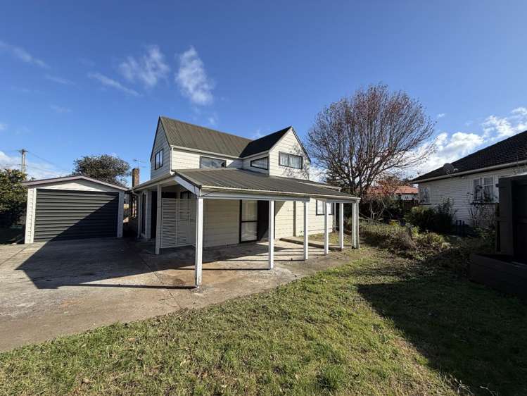 82b Panorama Road 1816_17
