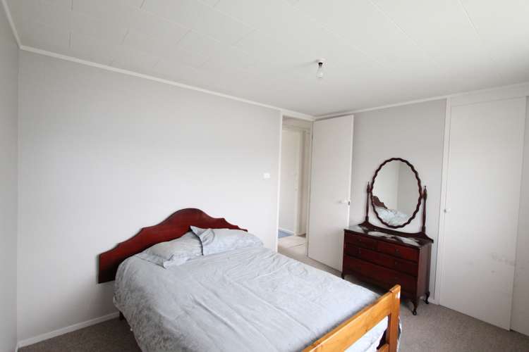 11 George Street Pahiatua_4