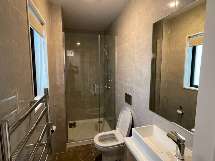 1/29 Kenderdine Road Papatoetoe_6