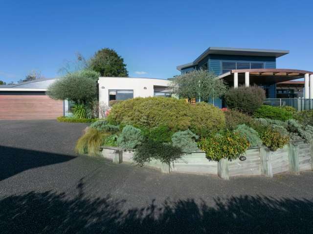 22 Ingle Avenue Waipahihi_2