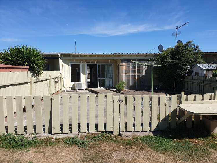 2/49 High Street Renwick_24