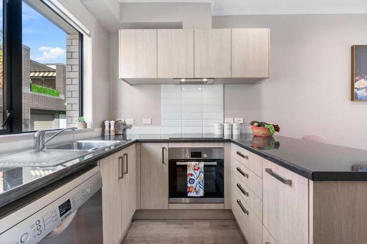 5 Kerewhenua Crescent Hobsonville_9