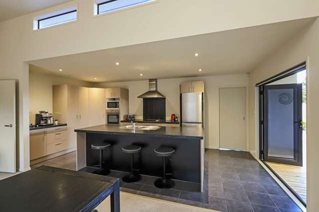 1 Aiden Lane Raureka_1