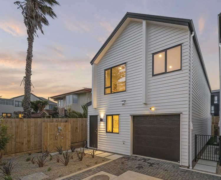 31 Weybridge Crescent Glen Innes_12
