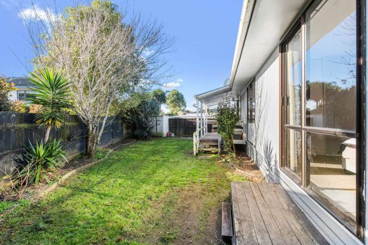 1/14 Muirfield Street Wattle Downs_13
