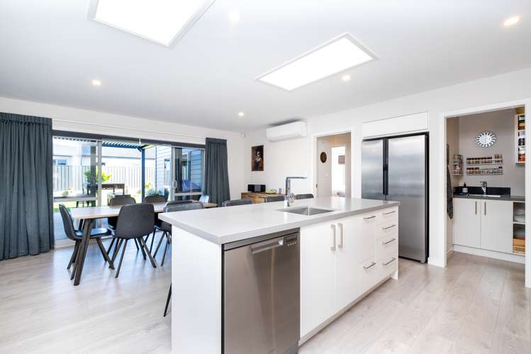 8 Mckay Close Frimley_3