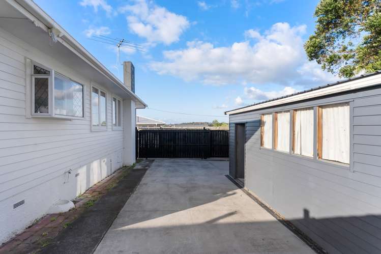 1/17 Fairclough Road Beach Haven_22