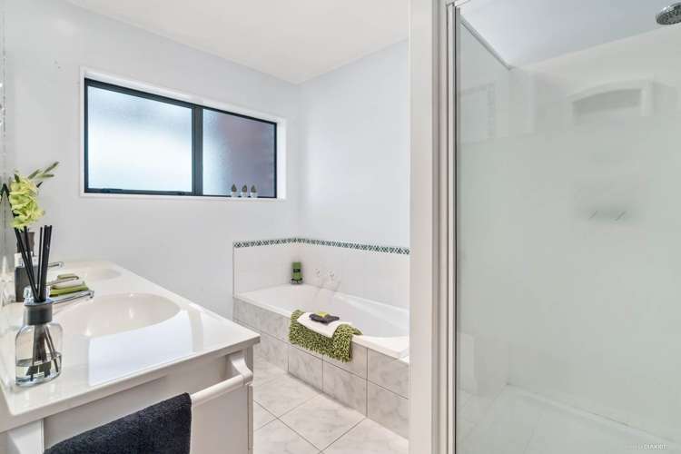 6 Linicro Place Wattle Downs_17