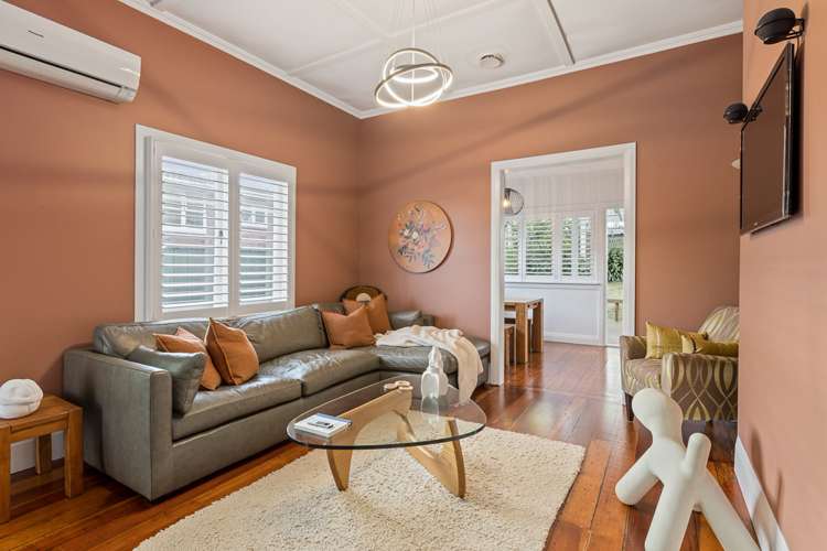 33 Owairaka Avenue Mount Albert_21