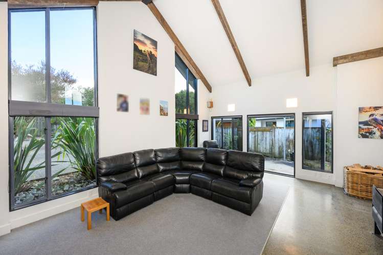 151 Summerhill Drive Fitzherbert_17