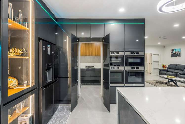 54 Armstrong Farm Drive East Tamaki Heights_9