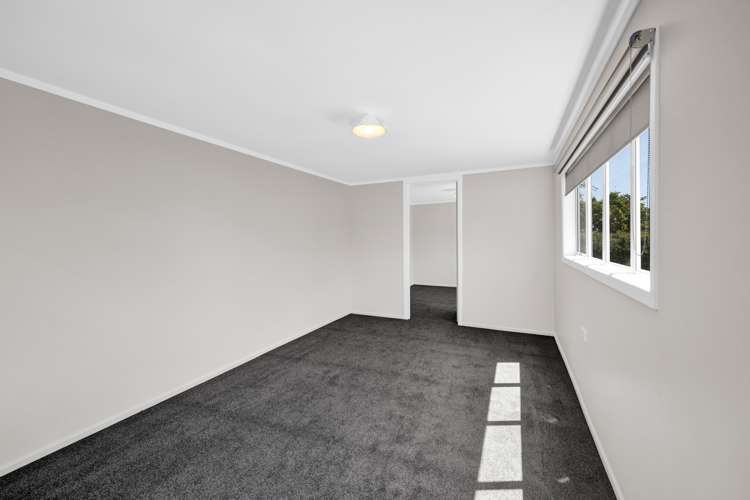 1354 Devon Road Waitara_24