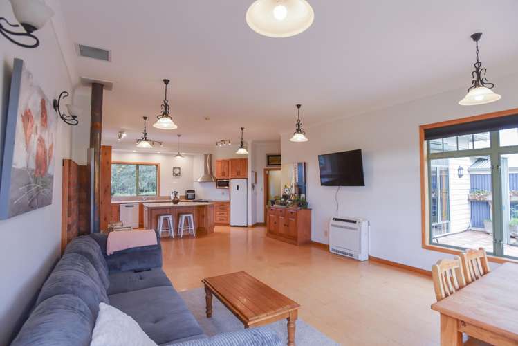 24 Stephen Road Browns_7