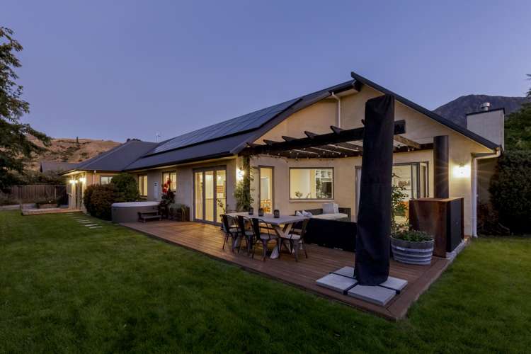 56 Erskine Street Dalefield/Wakatipu Basin_16