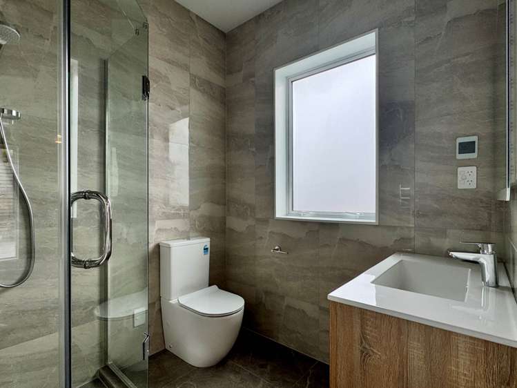 6 Silverhill Lane Millwater_9