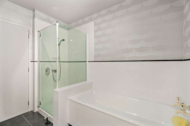 415 Peninsula Road Kelvin Heights_14