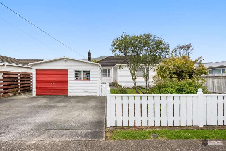 51 Dover Road Wainuiomata_14