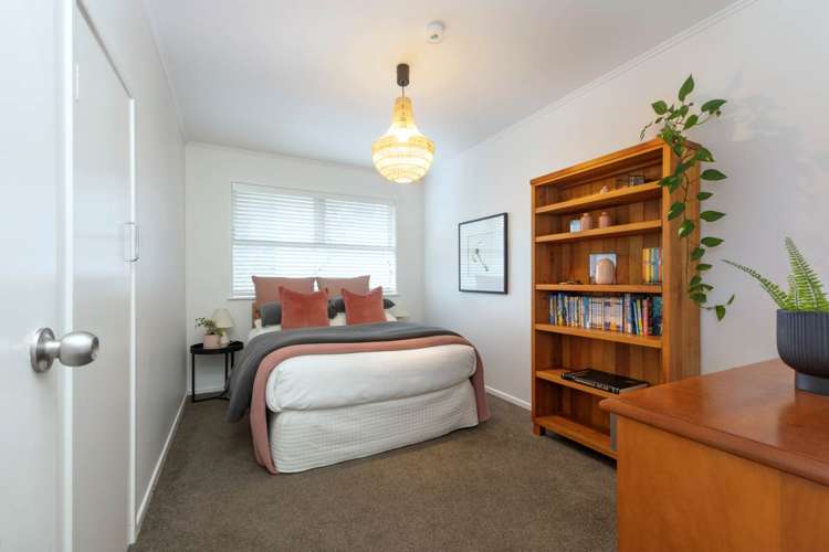 10 Ragley Street Titirangi_8