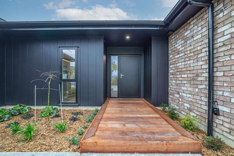 114A Bartholomew Road Levin_13