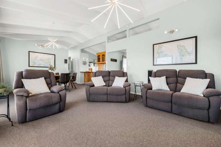 2 Alexander Avenue Maraetai_7